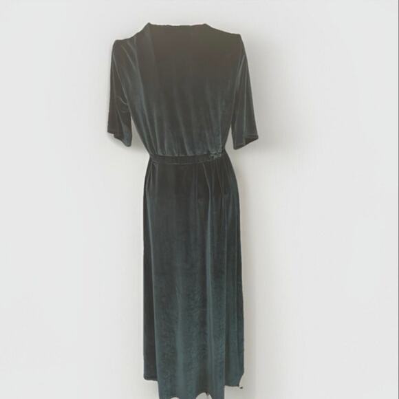 Magnolia South Velvet Emerald Green Maxi Dress. Elegant, Retro A-line. .Holidays - Picture 8 of 9